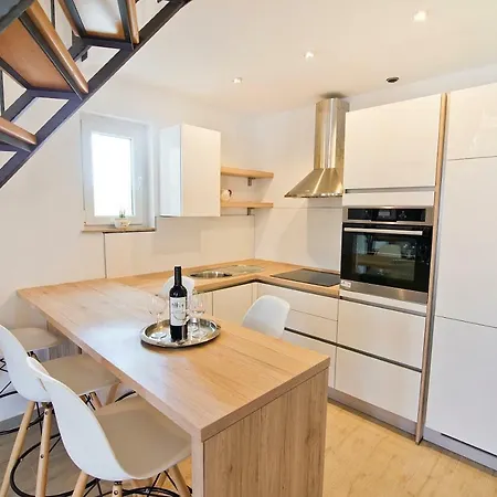 Daniela Lägenhet Jezera