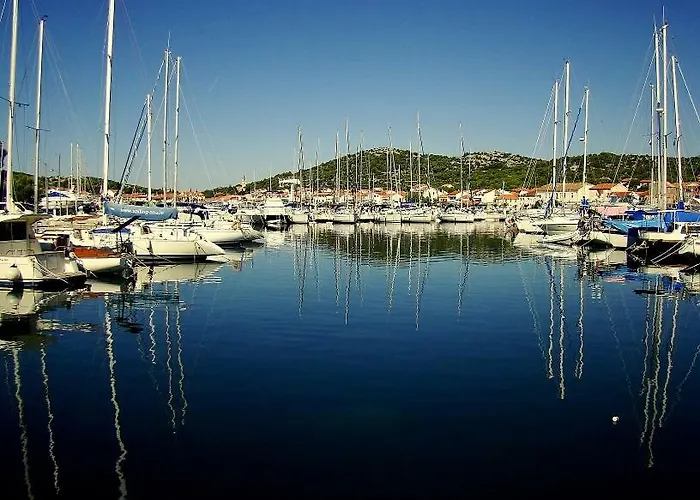 Daniela Appartamento Jezera